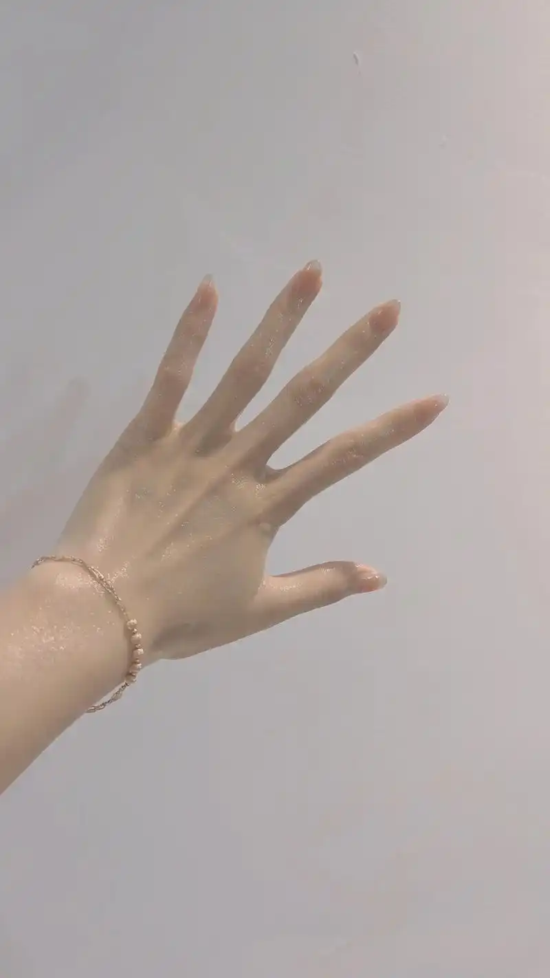 据说手掌手背无肉不靠娘家,也不靠婆家.靠自己#手是女人的第二 - 抖音