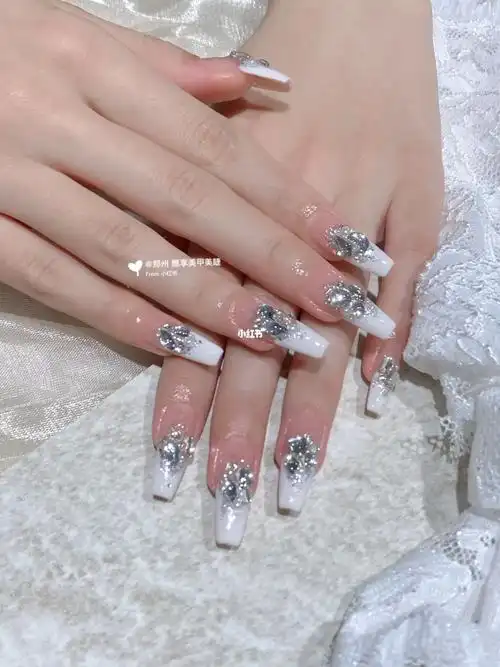 99做的超好看的满钻法式美甲