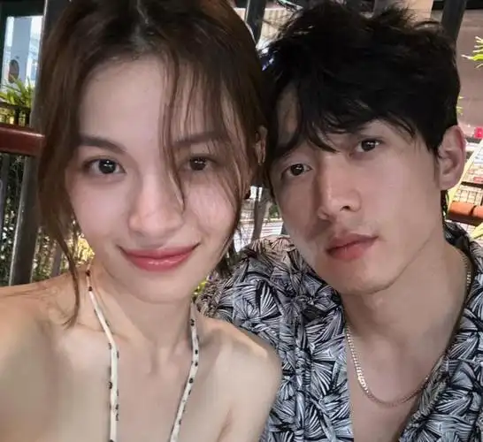 白敬亭的瓜不止春山学候雯元逼宫钟楚曦贾玲和张小斐是真爱爱鞋嫂也不