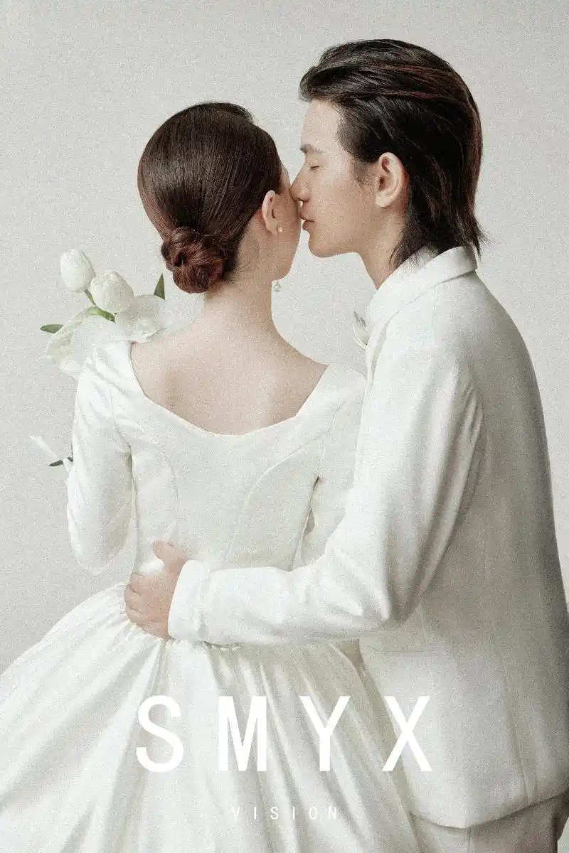 泉州壹镜摄影工作室 #婚纱照 #室内婚纱照  - 抖音