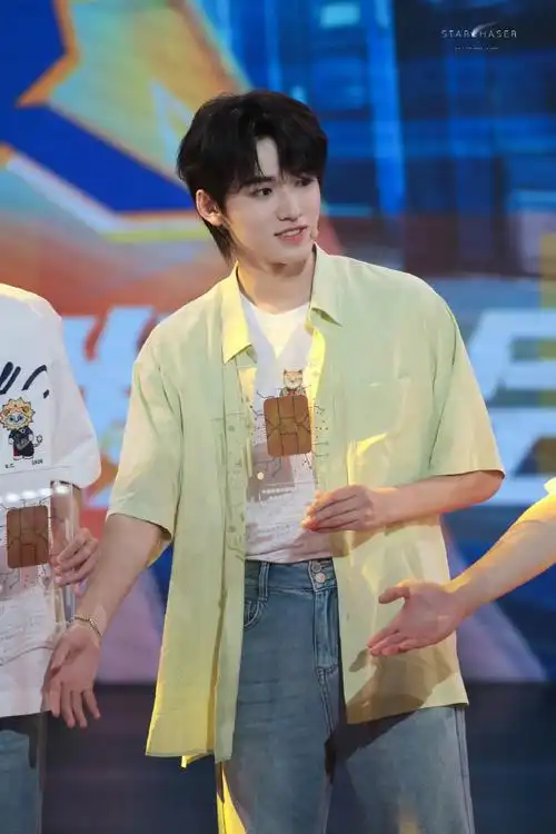 宋亚轩中国移动动感地带芒果卡代言人