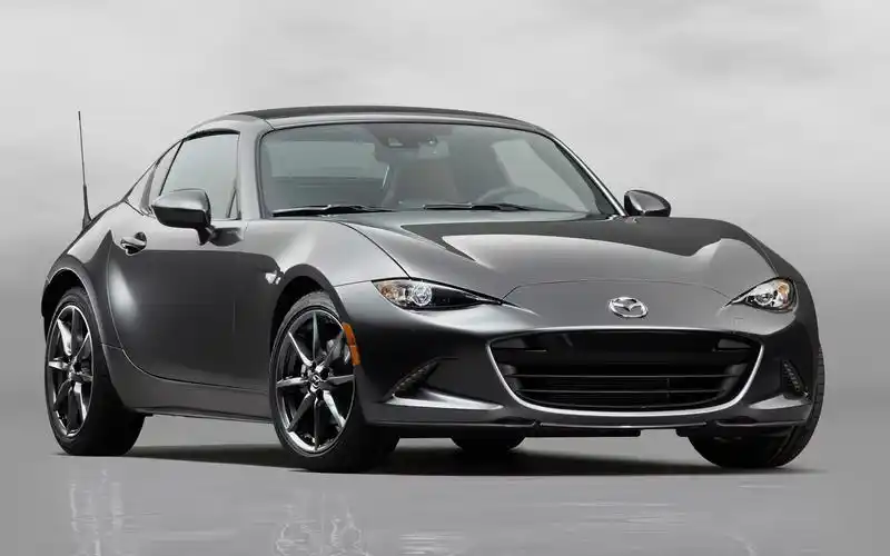 2017 马自达 mx-5 rf 汽车海报高清壁纸