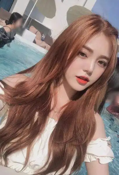 少女应该染什么颜色的头发好看_发型图片