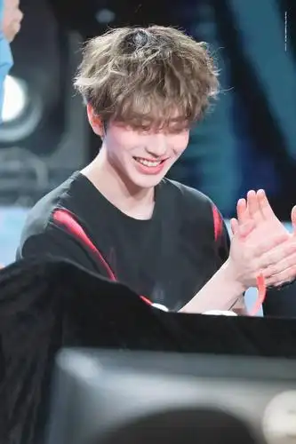 蔡徐坤 蔡小葵 雀斑妆