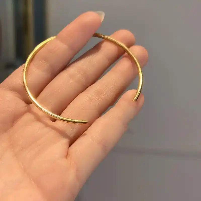 10克实心黄金素圈手镯yyds 这一款10克实心黄金素圈手镯真的很好卖