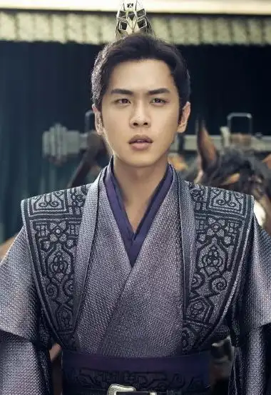 范闲一个人就可以饰演"七仙女",蓝儿霸气,紫儿贵气,最喜欢黄儿