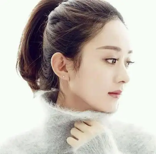 赵丽颖的侧颜干净利落