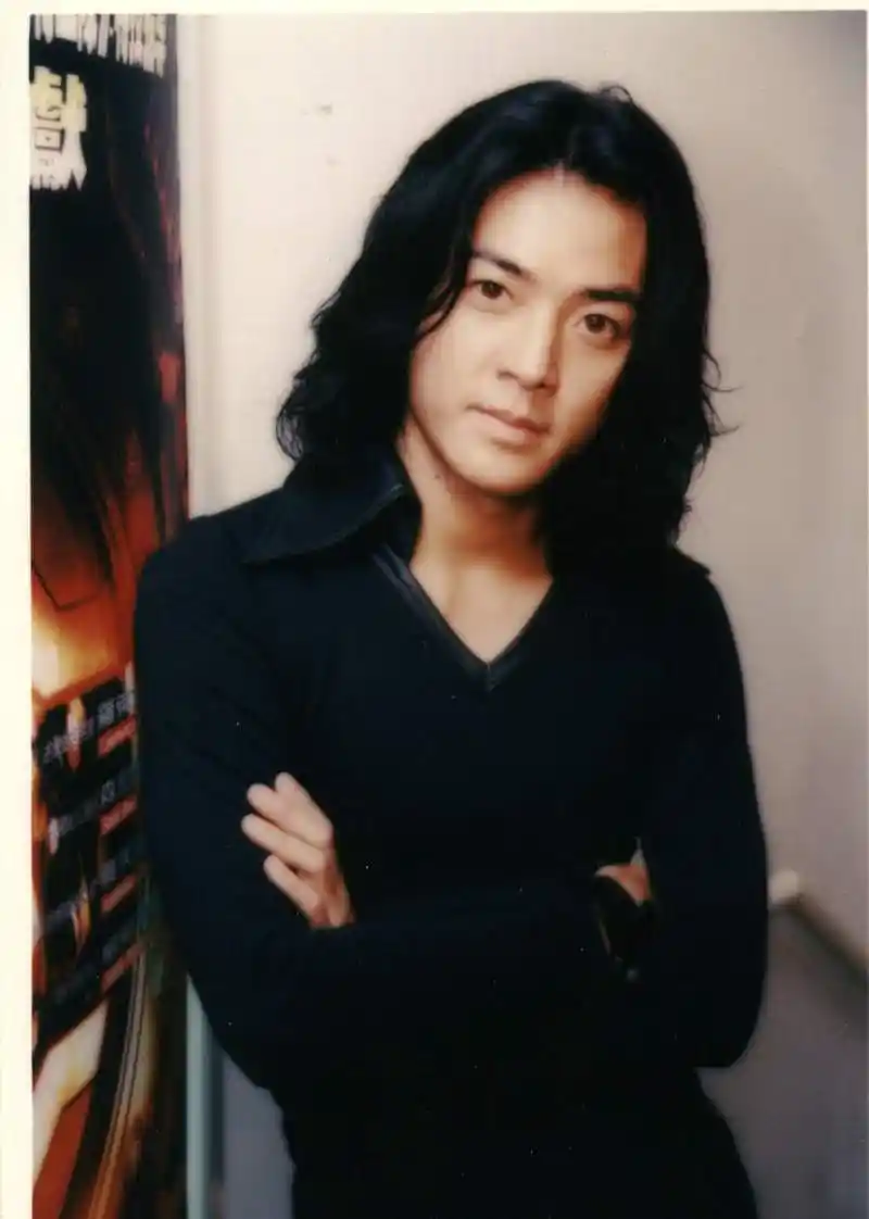 明星贴古惑仔陈浩南之郑伊健