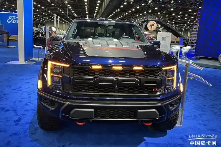 重装归来 福特f-150猛禽r亮相北美国际车展-皮卡海外风采-皮卡资讯