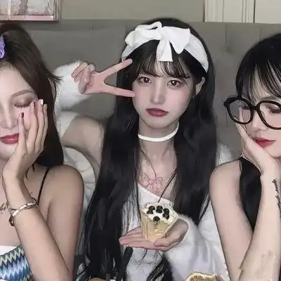 闺蜜三人头像是好朋友是知己肩并肩的友情比牵手的爱情更长久